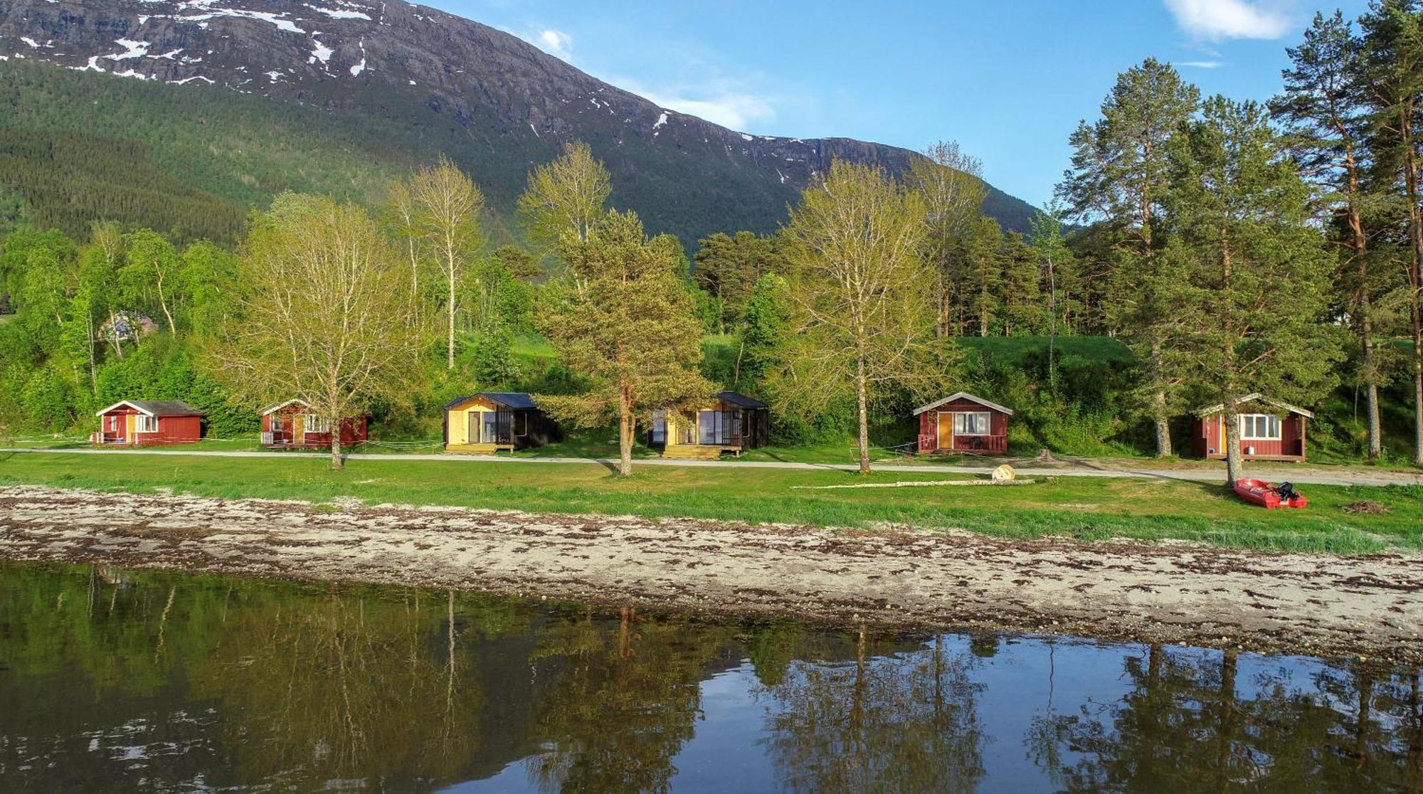 Fugelvagen, Cabins And Glamping Alvund Exterior foto